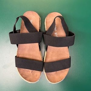 Madden Girl by Steve Madden sandals size 6